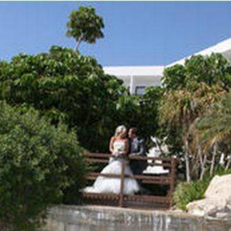 Avanti Hotel Paphos Bagian luar foto