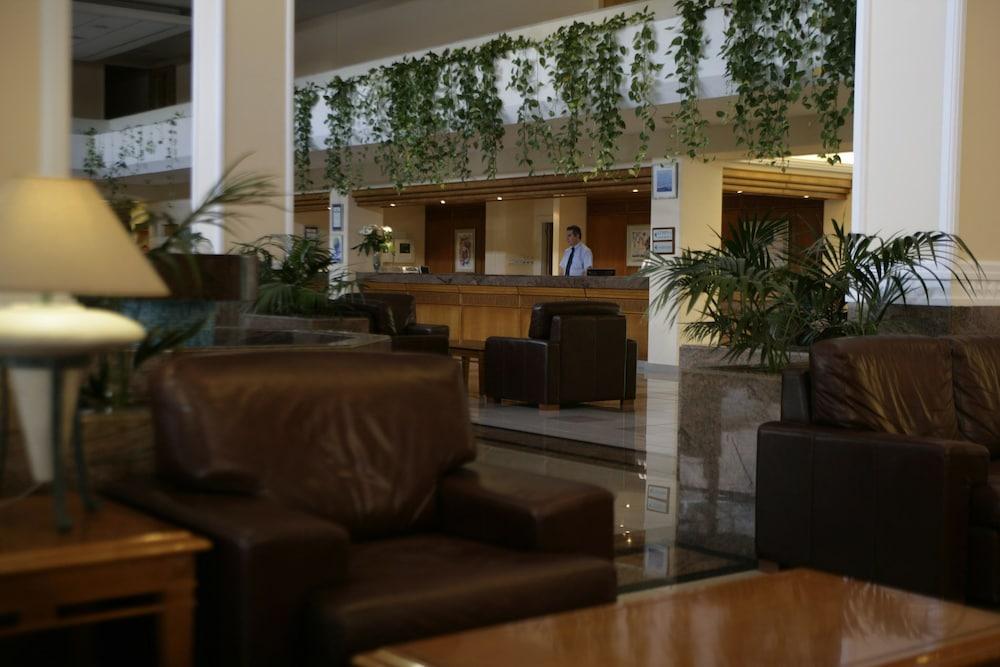 Avanti Hotel Paphos Bagian luar foto