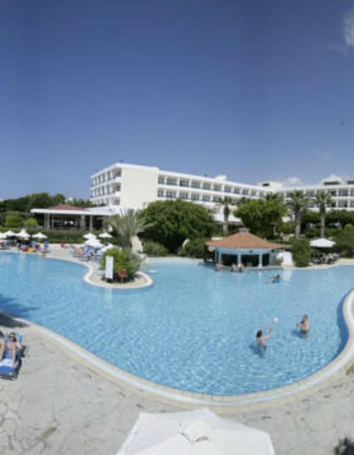 Avanti Hotel Paphos Bagian luar foto