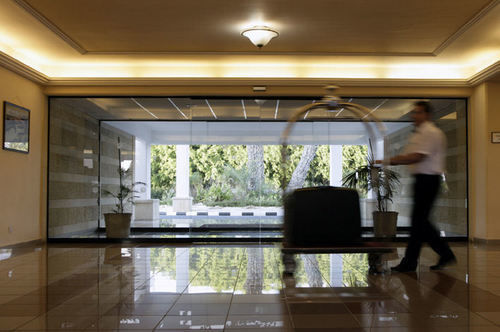 Avanti Hotel Paphos Bagian luar foto