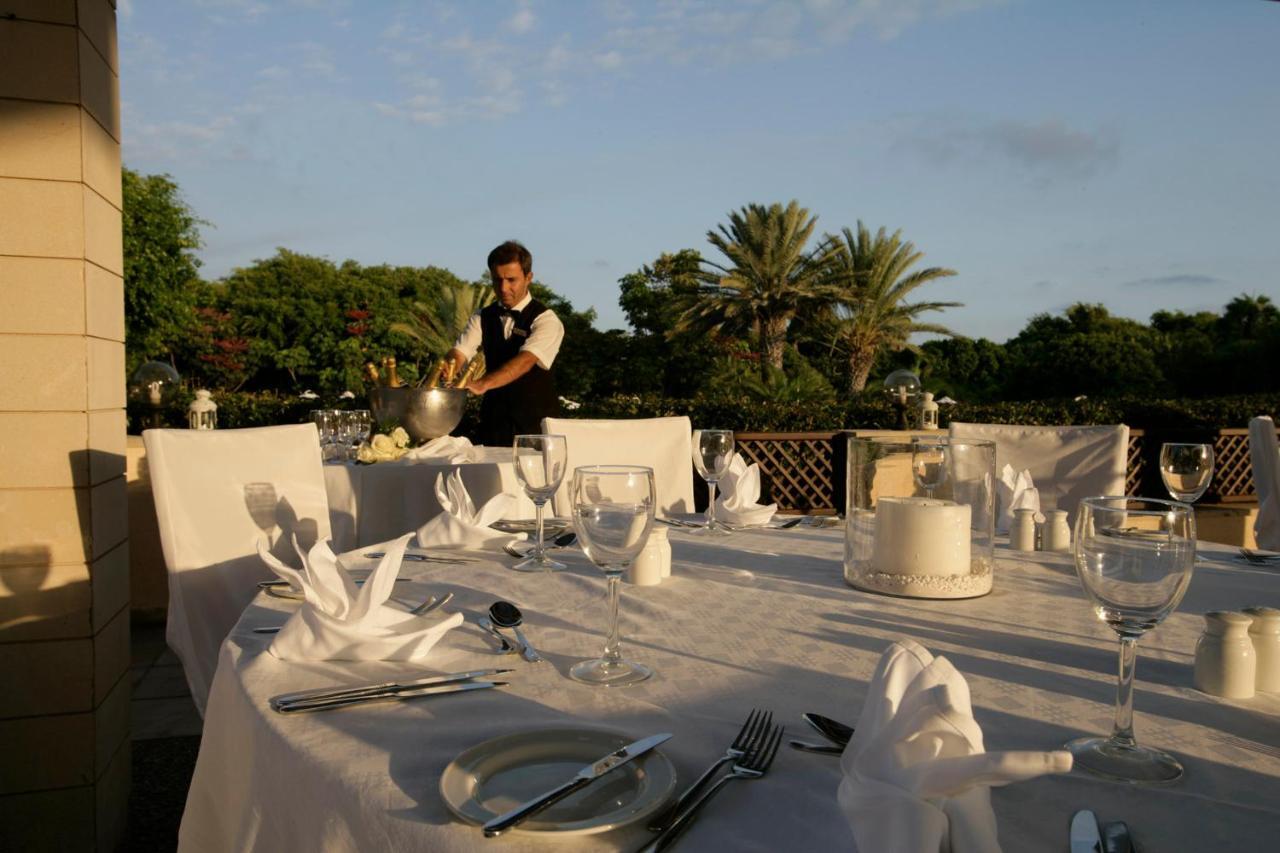 Avanti Hotel Paphos Bagian luar foto